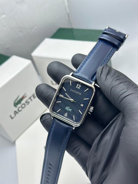 Montre Lacoste Carrée Bleue