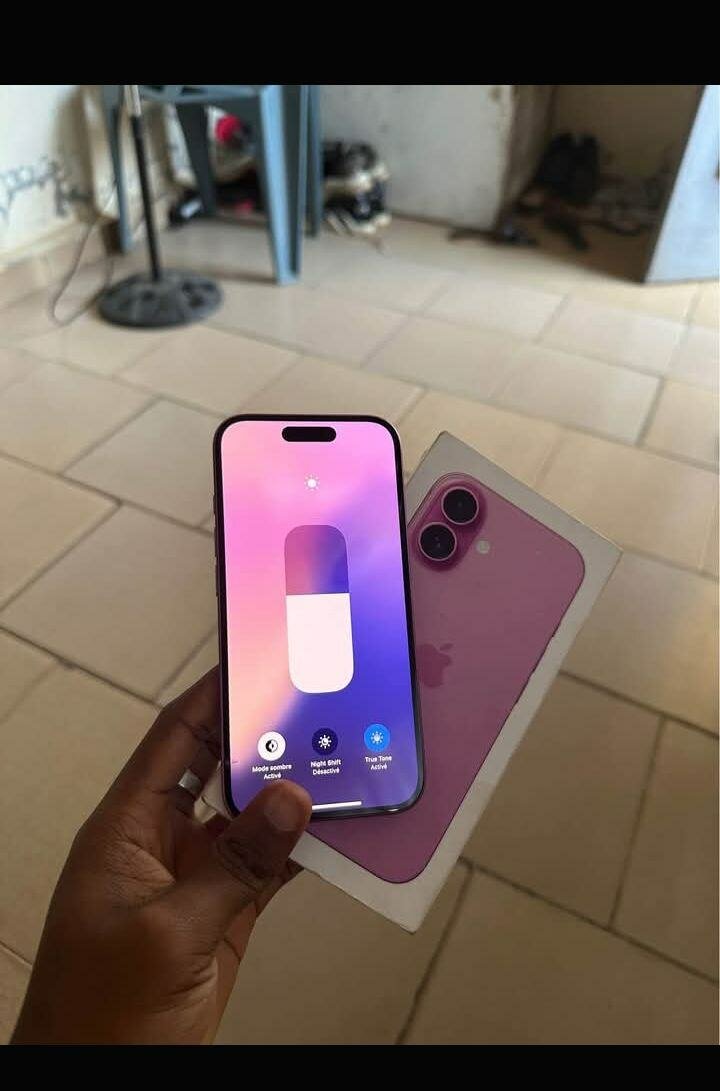 iPhone 16 Rose Neuf