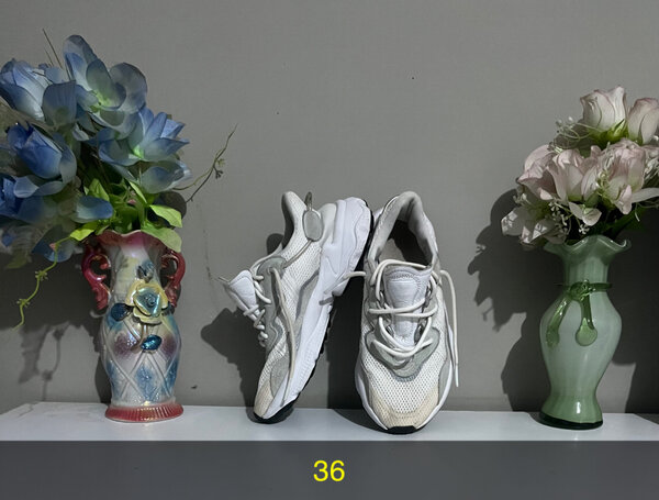 Baskets blanches modernes