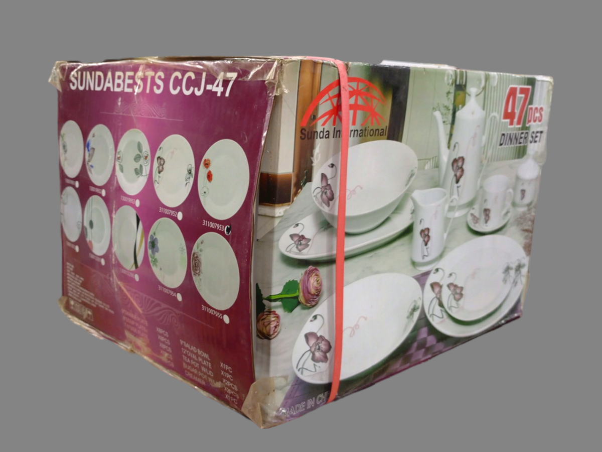 Ensemble porcelaine 47 pièces