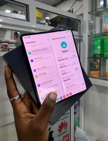 Smartphone pliable haut de gamme