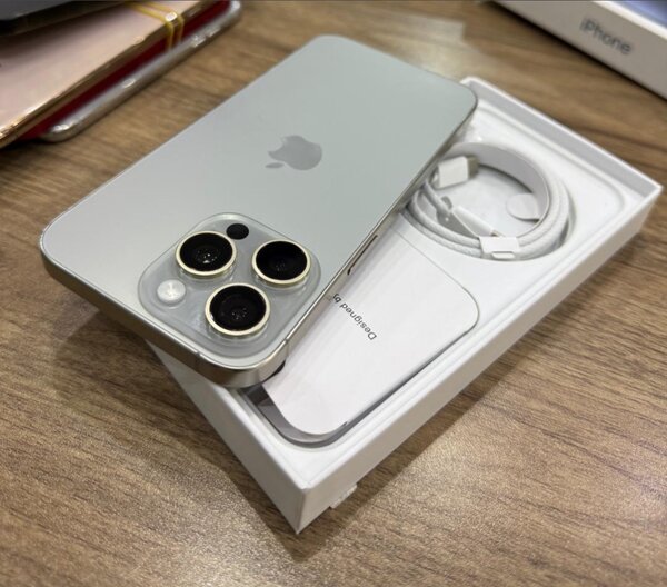 IPHONE 15 pro max 256gb