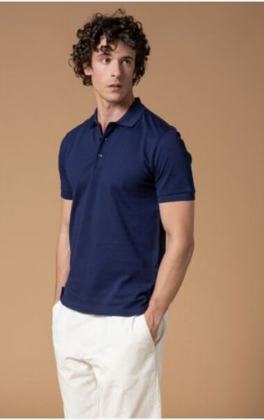 Polo bleu élégant homme