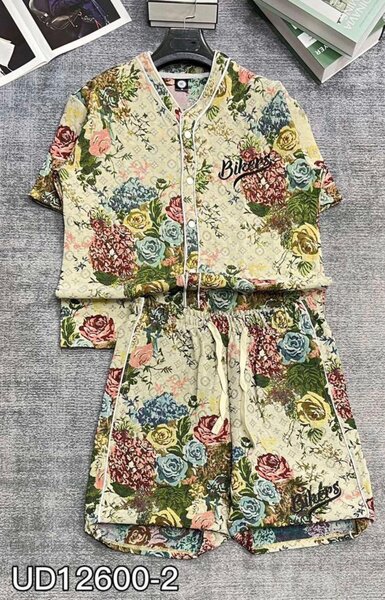 Pyjama court imprimé floral luxe