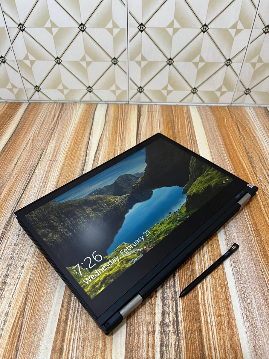 *LENOVO THINKPAD X380 YOGA* H