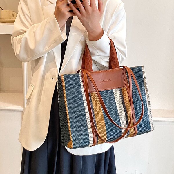 Charles&keith