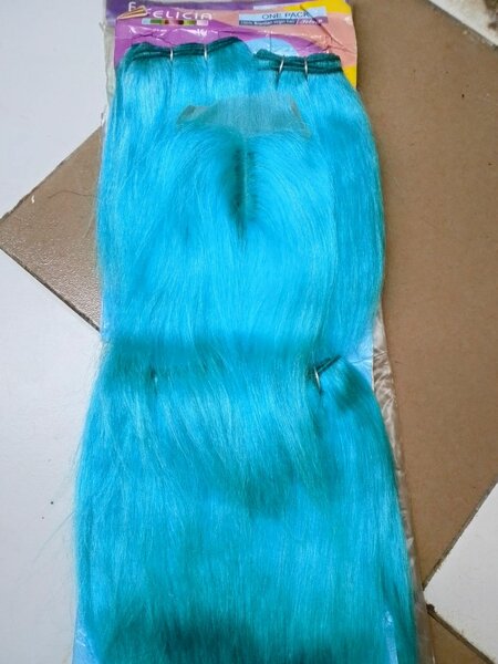 Extensions cheveux turquoise