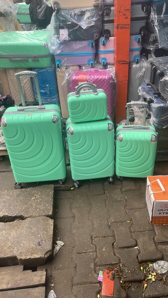 Set de valises rigides vertes