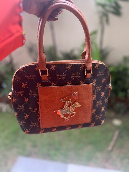 Sac à main élégant en cuir