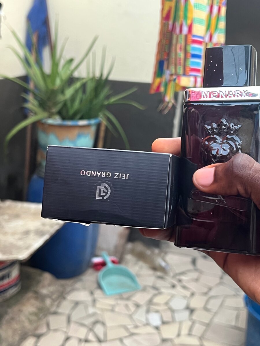 Parfum Monark Édition Limitée