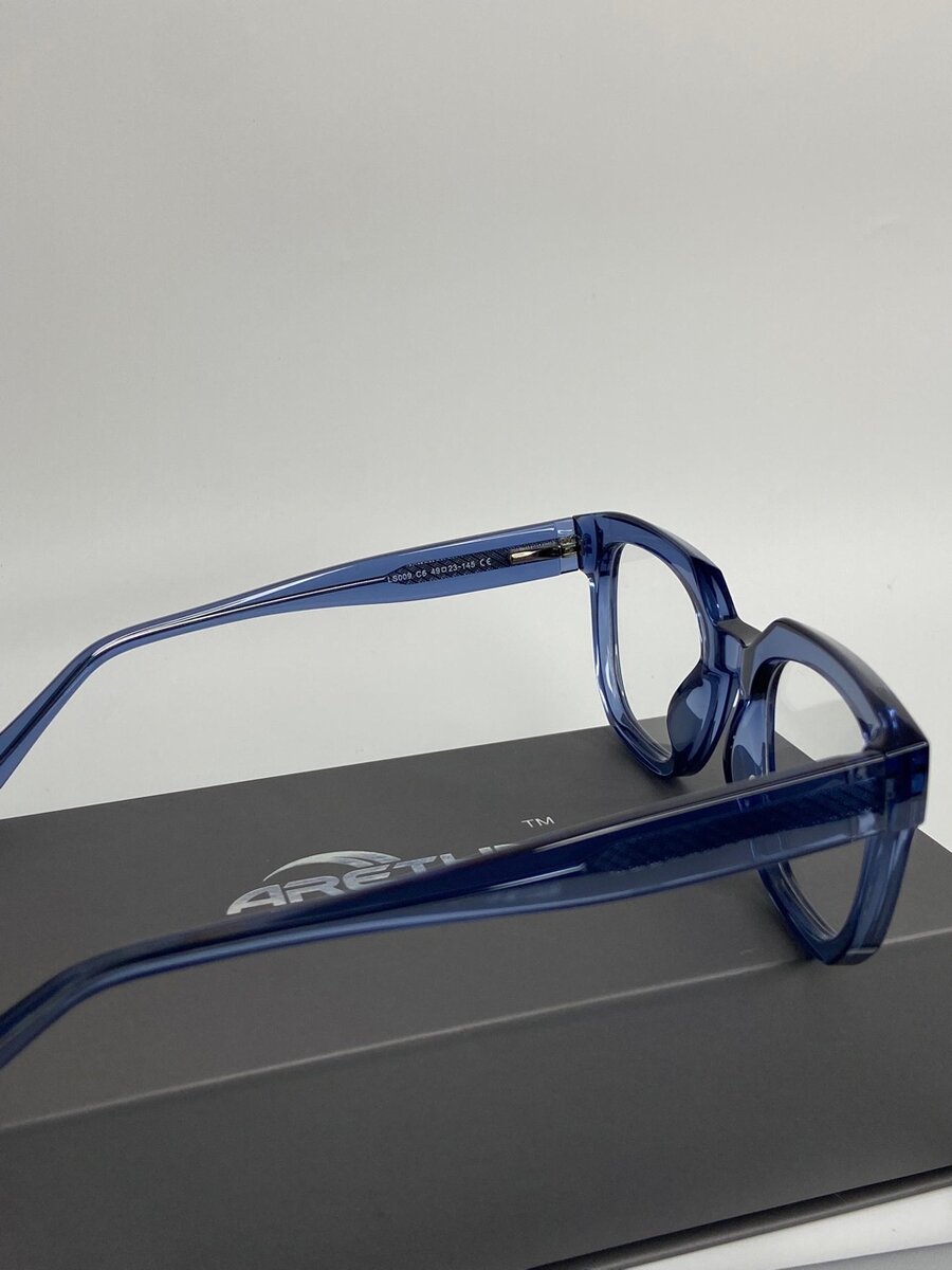 Anti-blue Photochromic Glasses