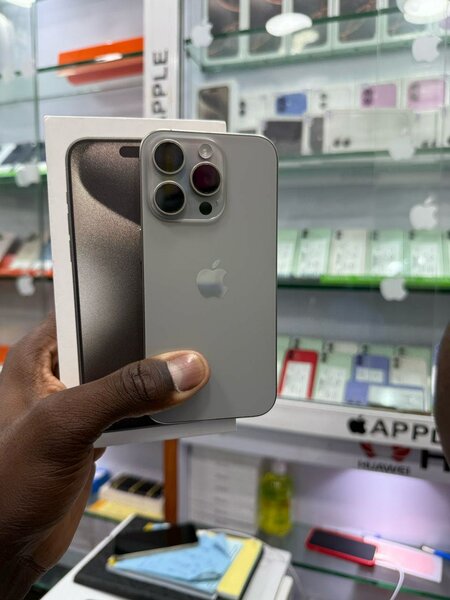 15 pro 128 Go 2SIM