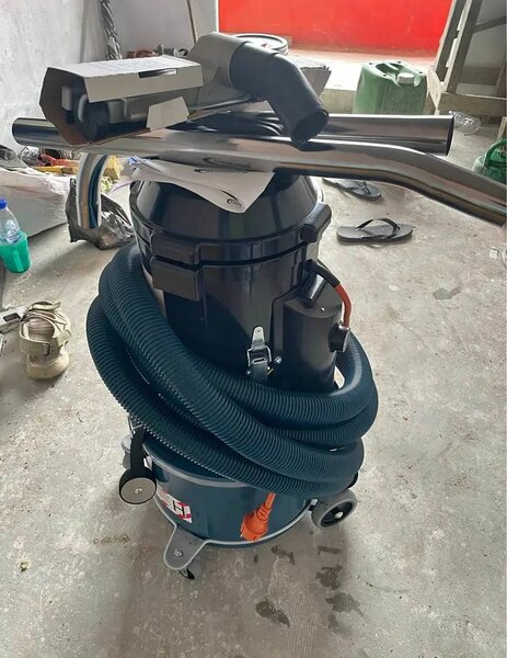 Aspirateur industriel puissant
