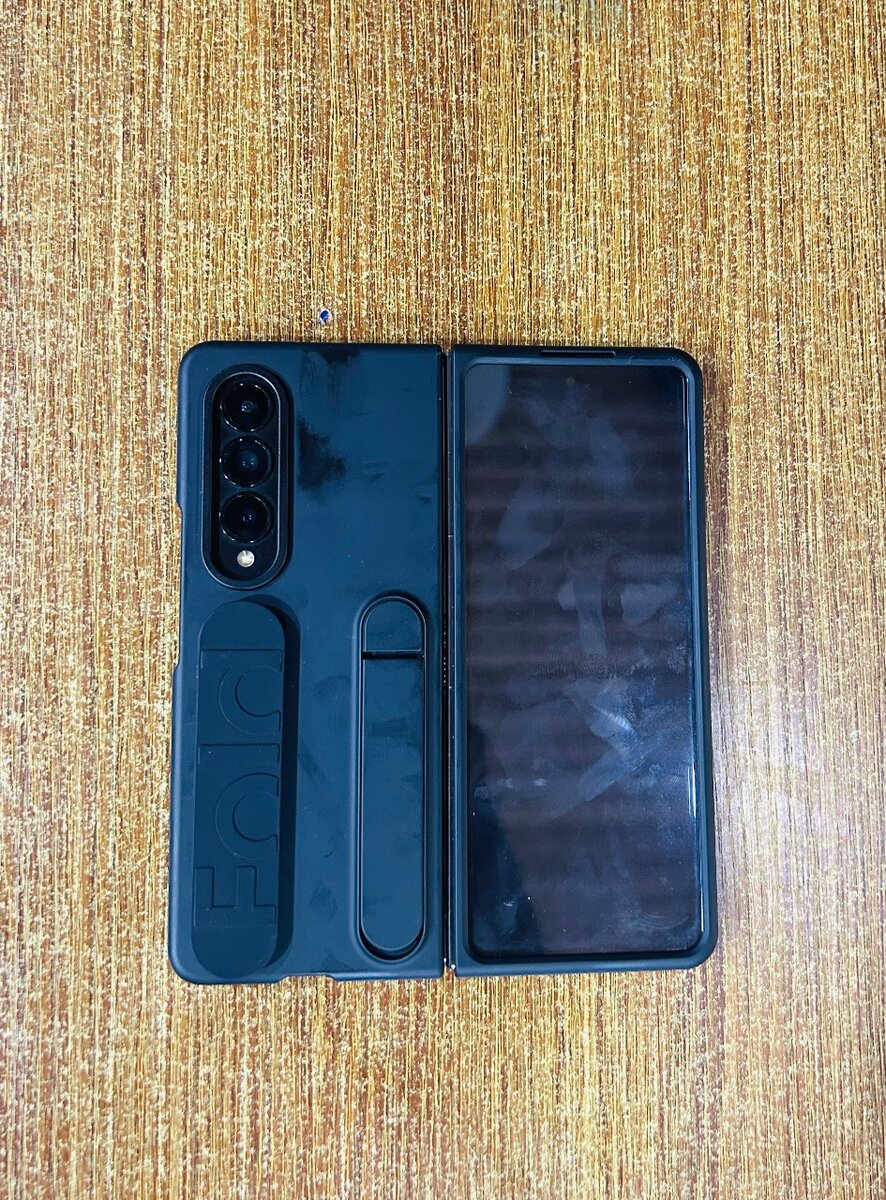 SAMSUNG GALAXY Z-FOLD 4