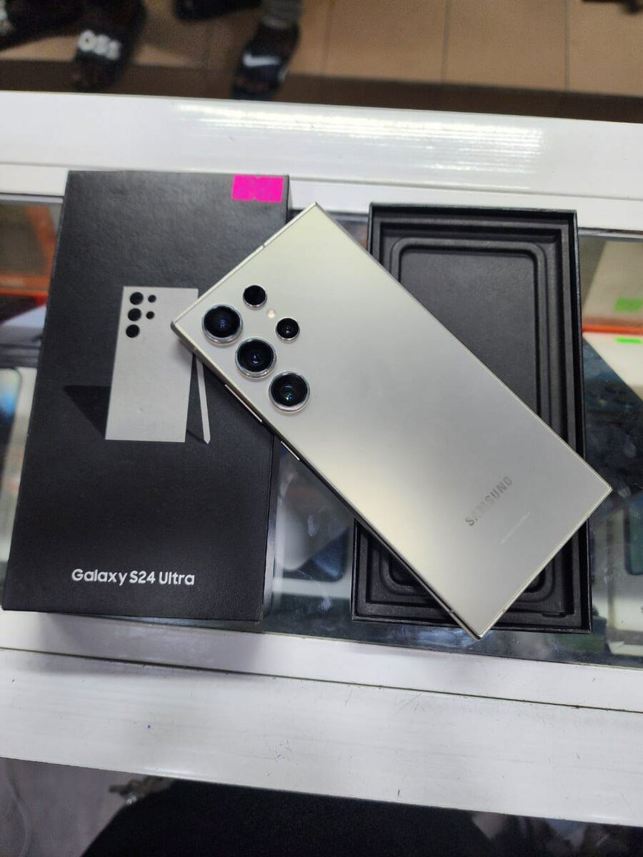 Samsung Galaxy s24 ultra 256