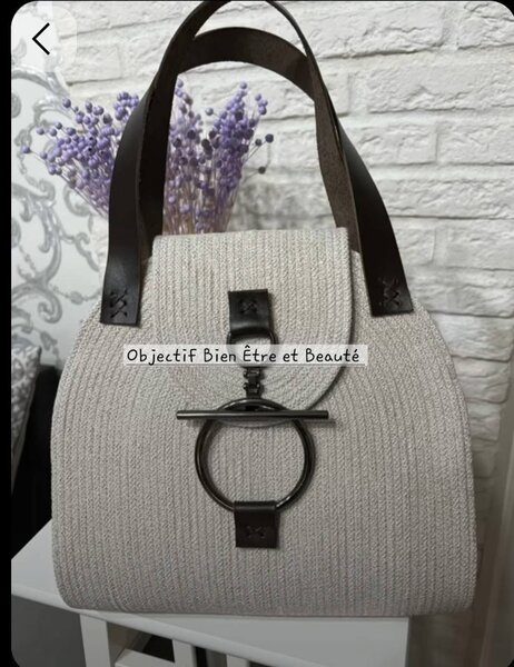 Sac à main tricoté élégant