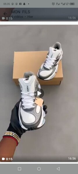 Baskets modernes tendance