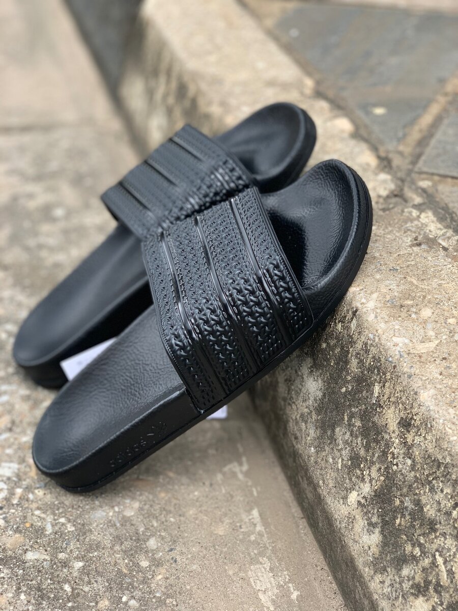 Adidas ADILETTE