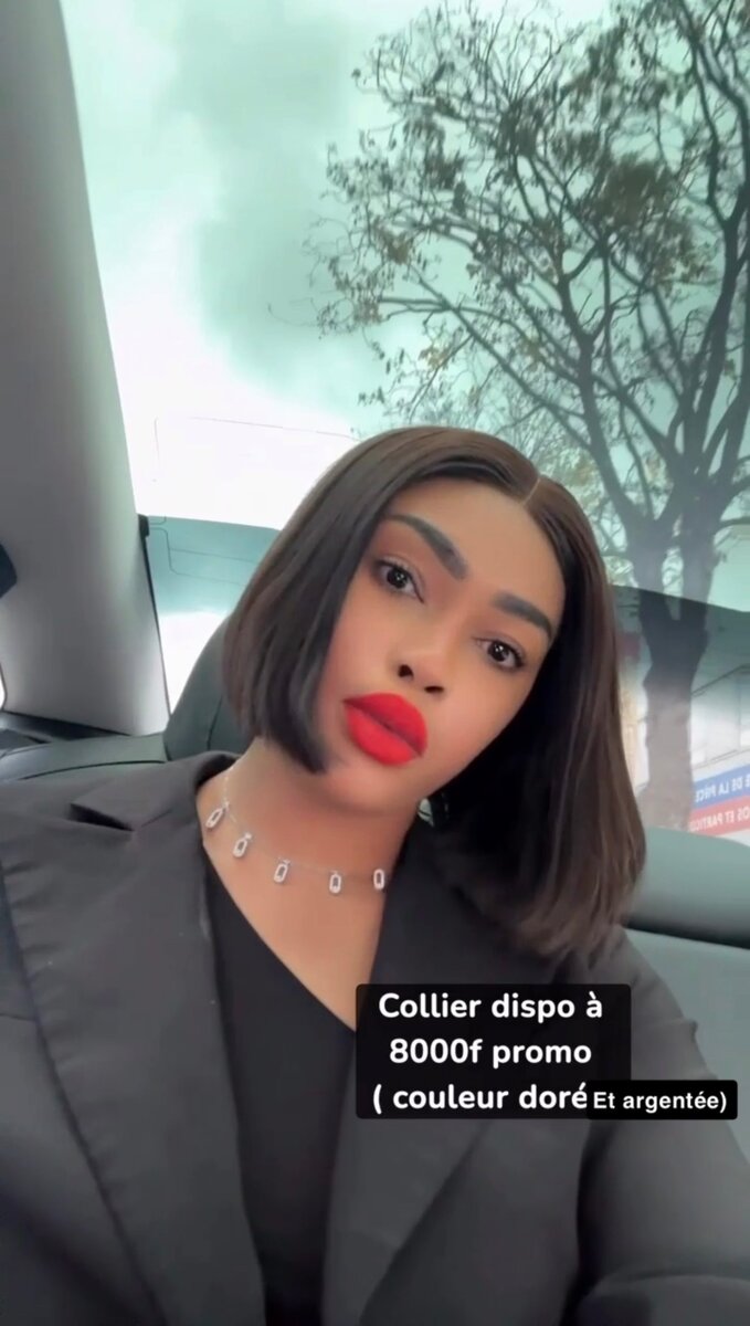 Collier élégant argenté