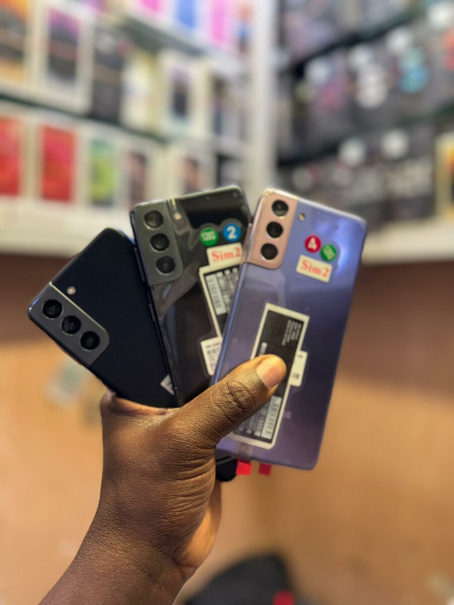 Samsung Galaxy S21 128Go Casi