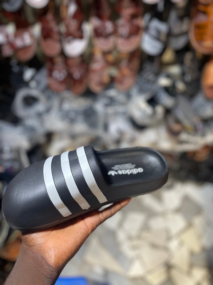 Claquettes confortables en caoutchouc