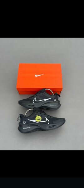 Chaussures de sport noires