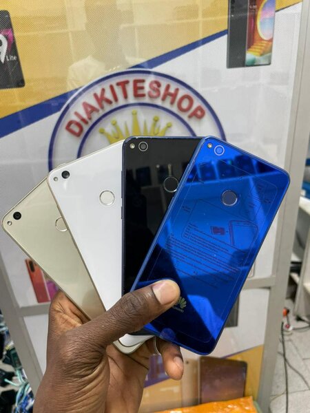 PROMO HUAWEI HONOR 8Lite (QUASI NEUF)
