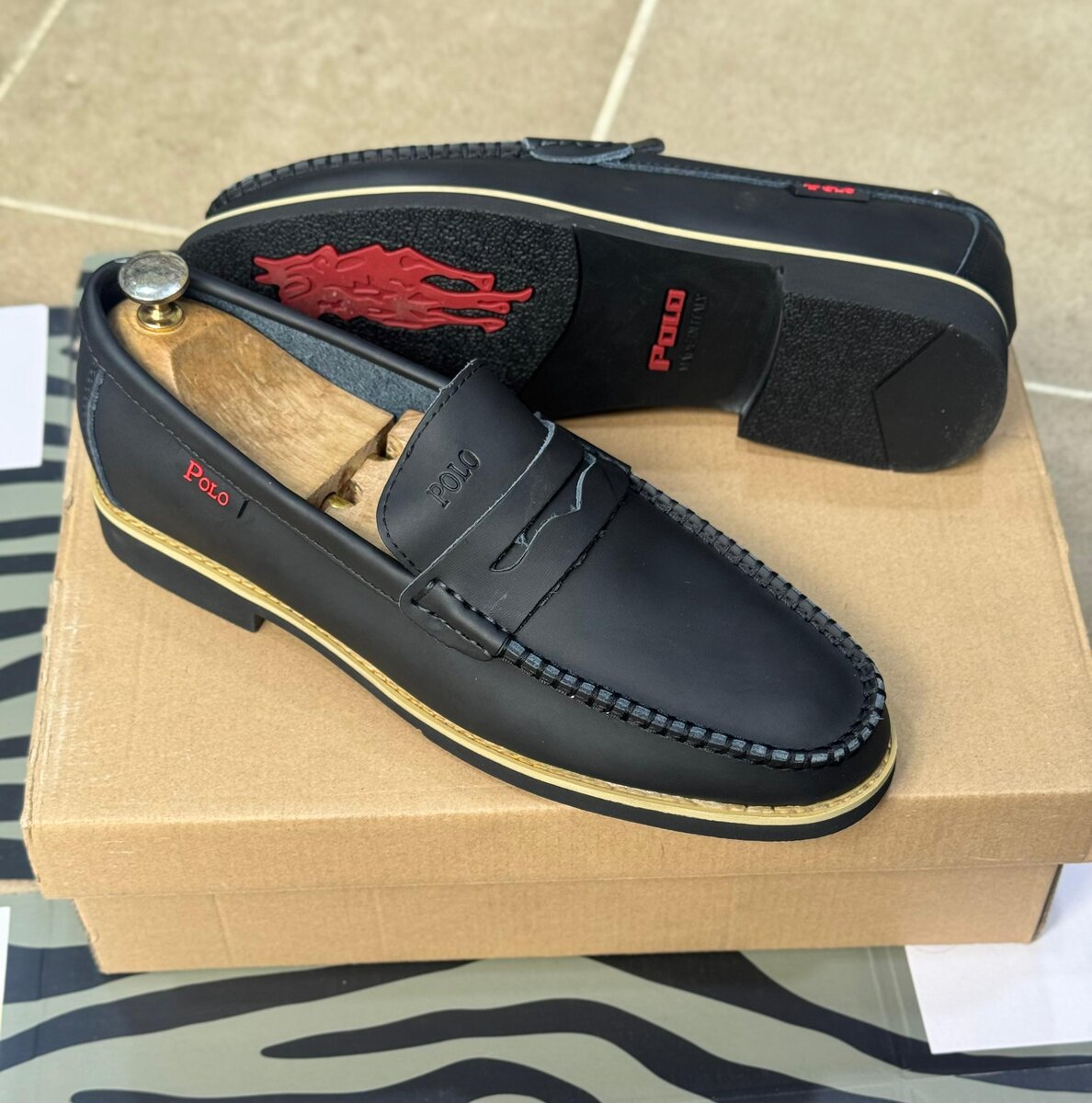 Mocassins en cuir noir Polo