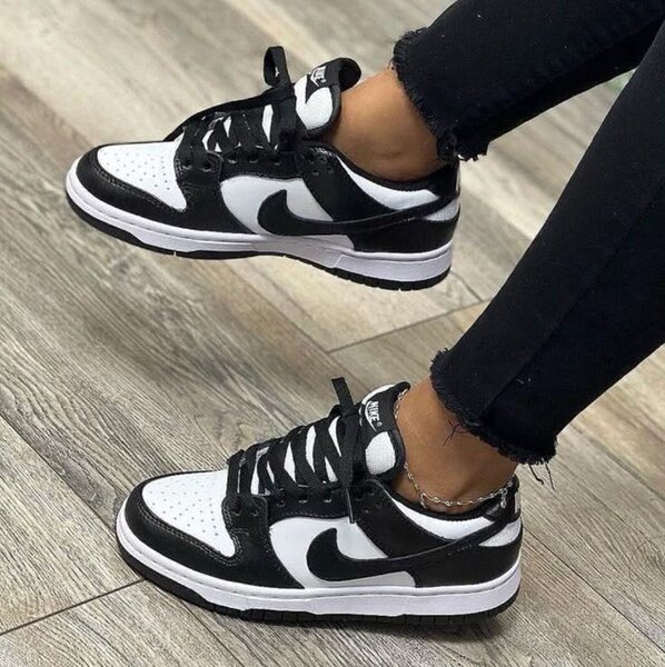 Nike Sneakers Noir et Blanc
