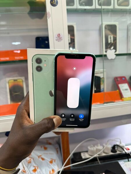 iPhone 11