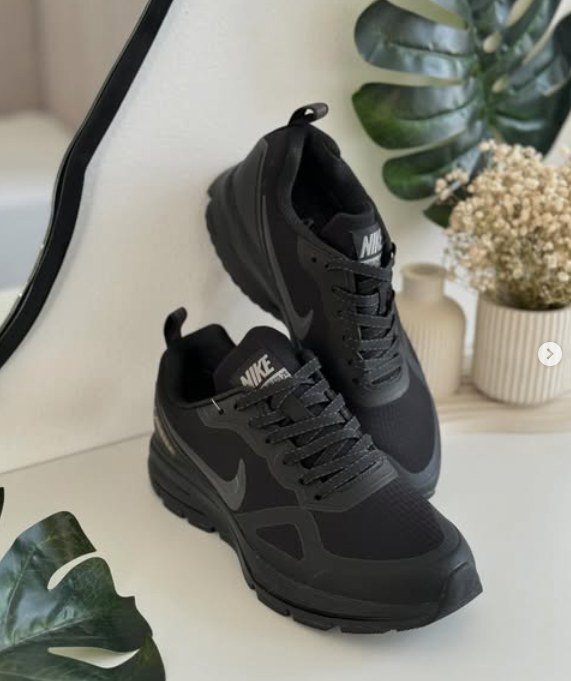 Зимние термо-кроссовки Nike GORE-TEX черные