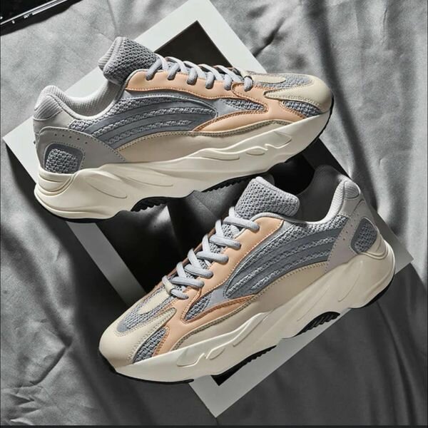 Yeezy 700-V2