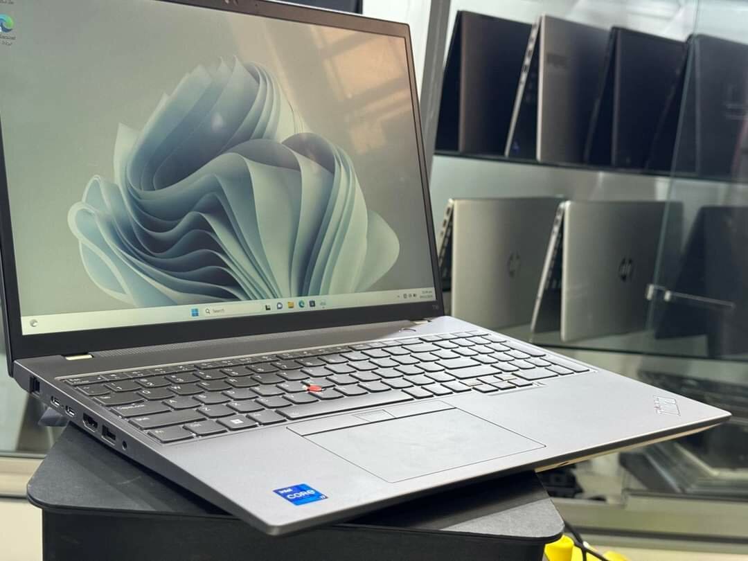 LENOVO ThinkPad T16