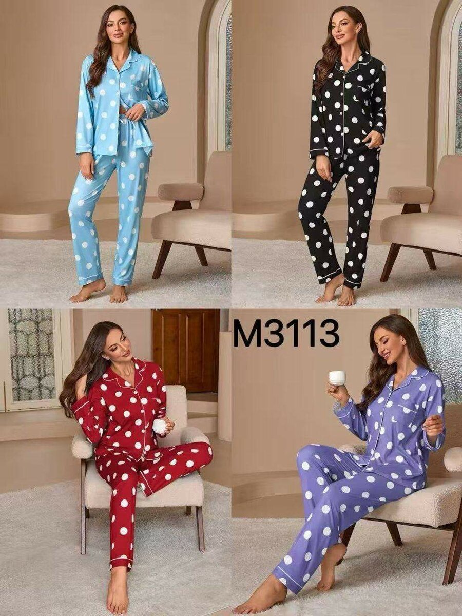 Pyjama en satin à pois