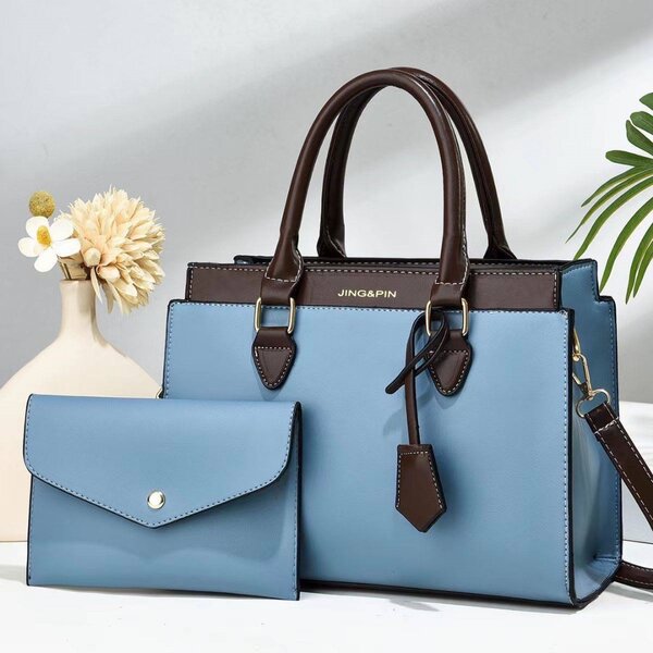 Sac à main élégant avec pochette