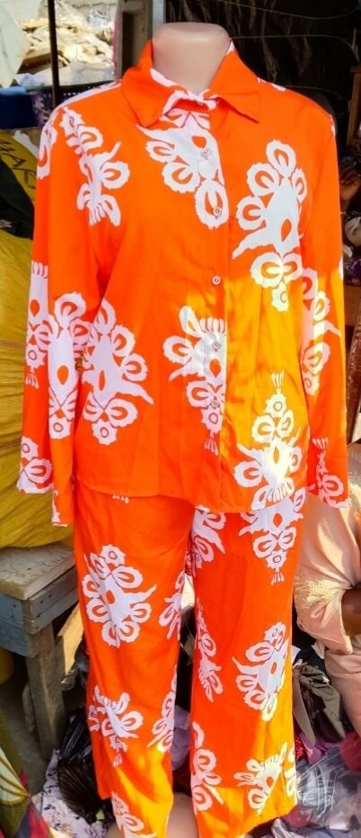 Robe brodée élégante