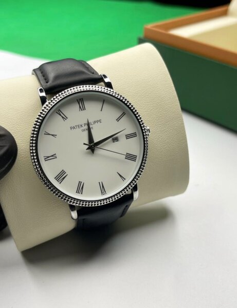 Montre Élégante en Cuir