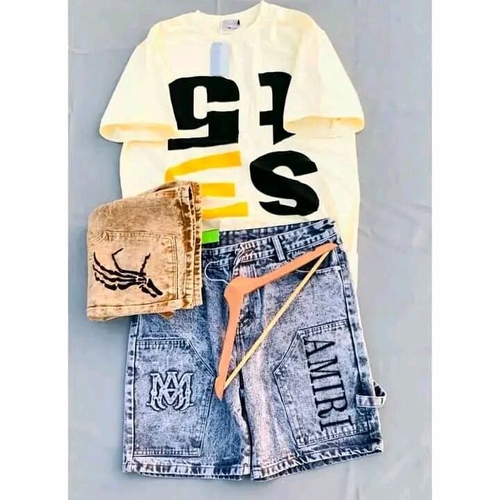 T-shirt et Short en Jean Moderne