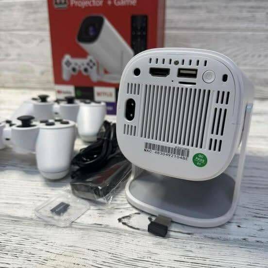 Игровой проектор с двумя джойстиками