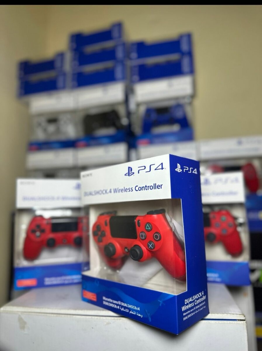 Manette PS4 rouge sans fil