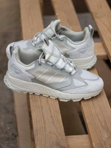 Chaussures de sport modernes