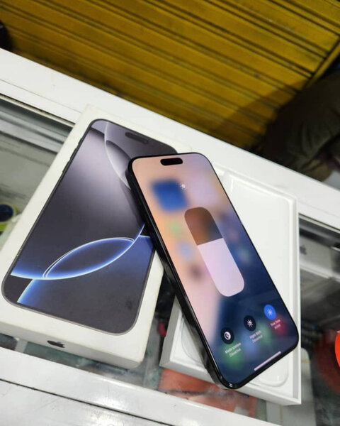 iPhone 16 pro max 256 GB