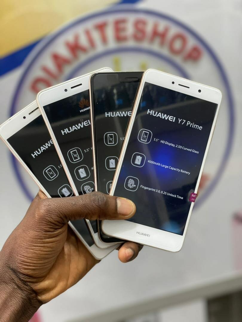 PROMO HUAWEI Y7Prime 2017 (64GB/4GB)