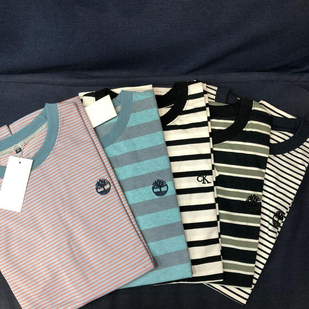 T-shirts graphiques tendance