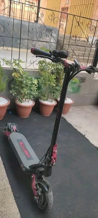 Trottinette électrique puissante