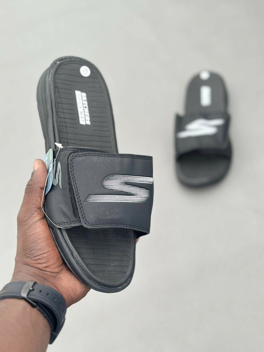 Claquette disponible