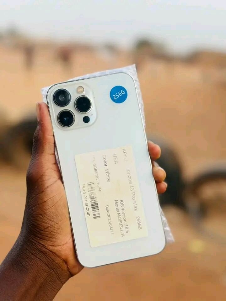 Smartphone Tecno moderne