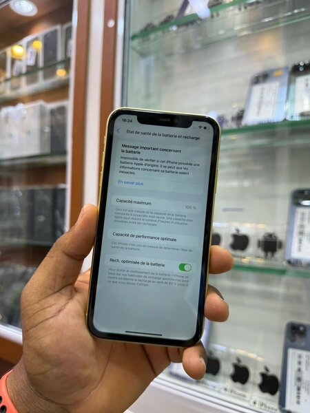 iPhone 11 simple