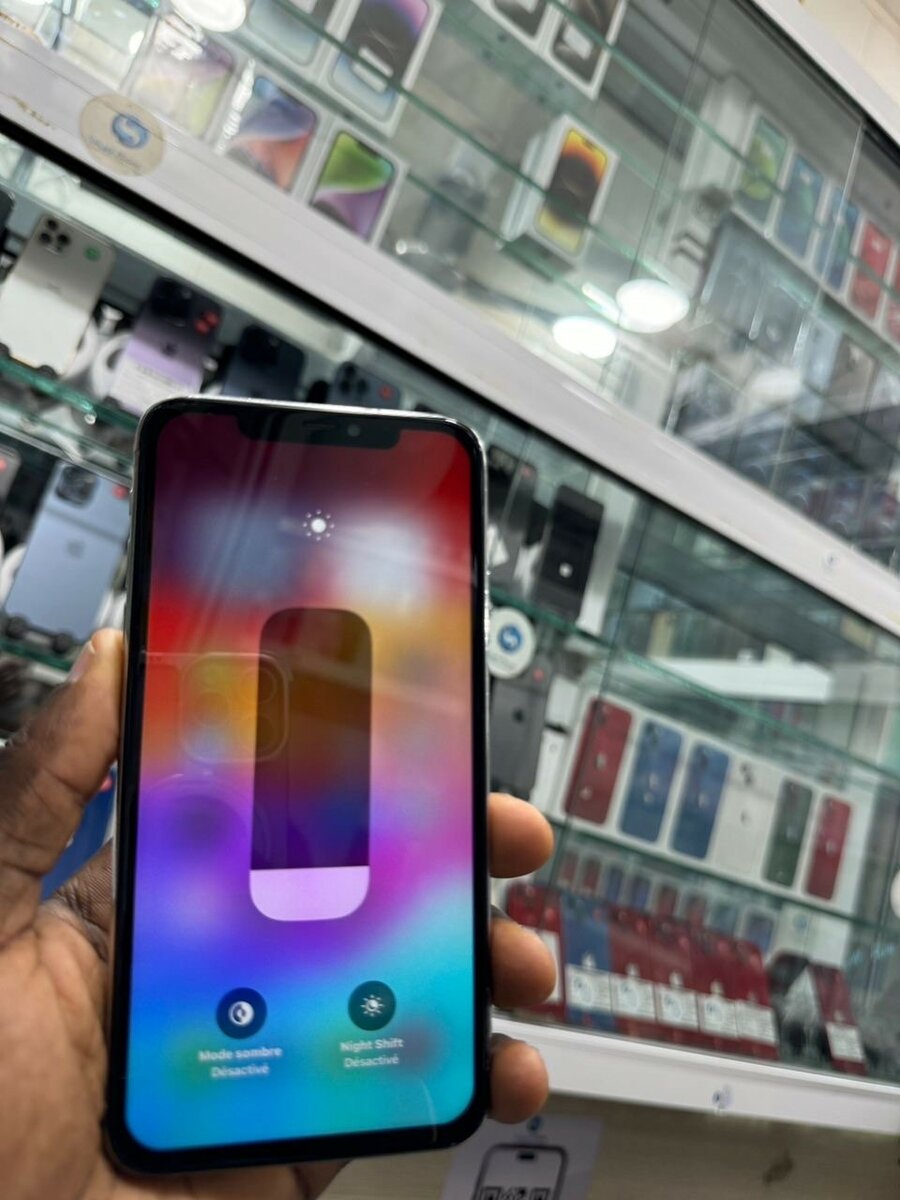 iPhone 11 Pro Max 64giga sans Face ID