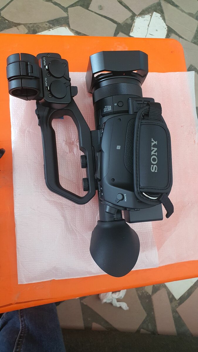 Camera sony z90